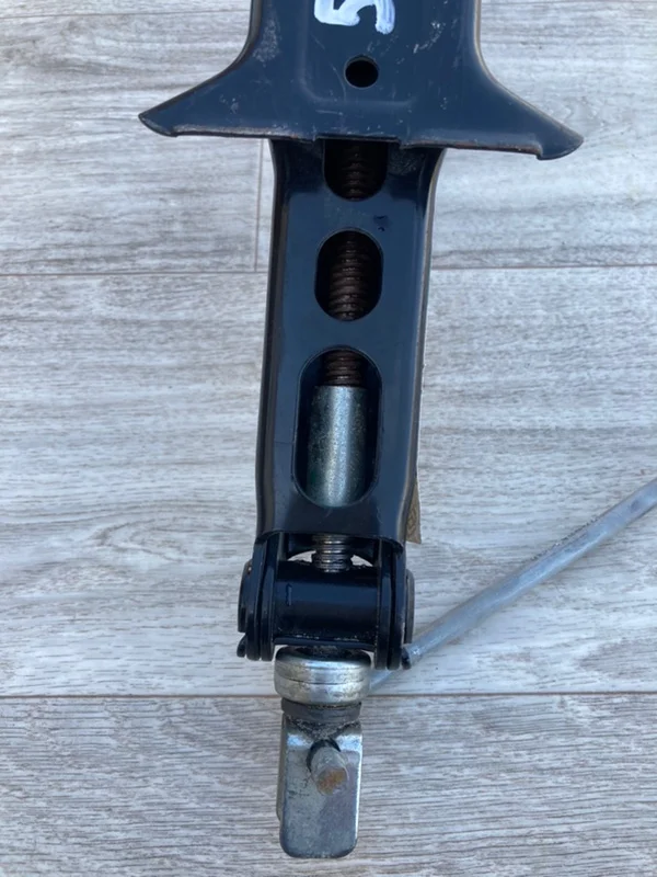 Домкрат RENAULT Duster 1 F4R 2.0 2012 - миниатюра 7