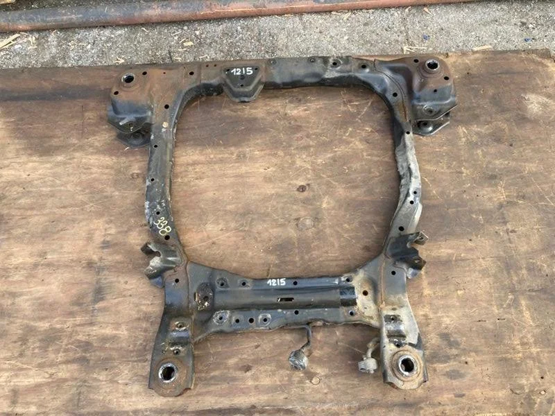 Балка подвески передняя Hyundai Santa Fe 2 D4HA