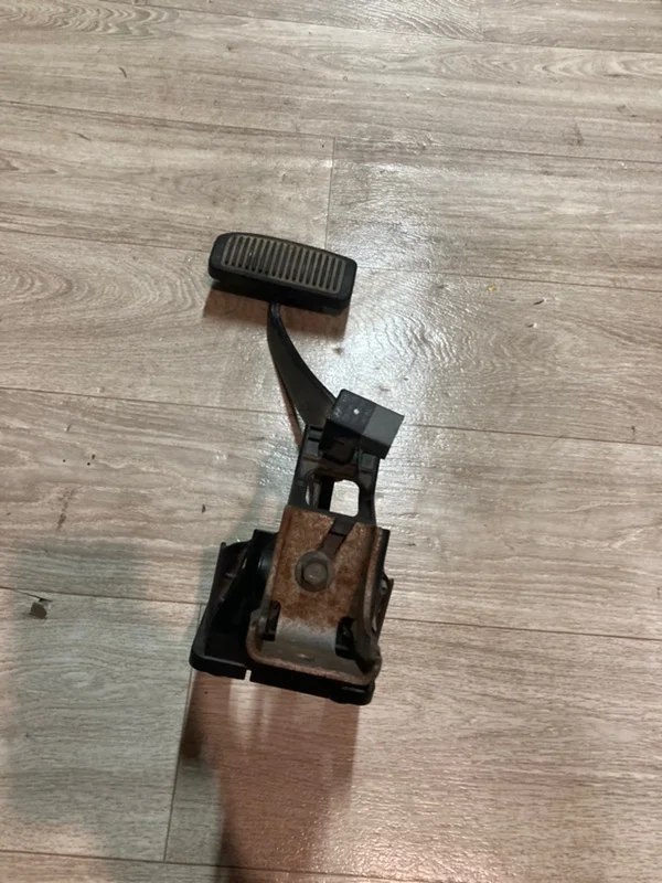Педаль тормоза Kia Mohave HM D6EA 2012 - миниатюра 8