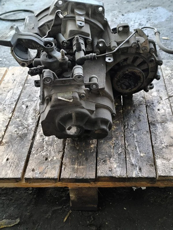 МКПП Volkswagen Passat B6 2.0 2012 - миниатюра 3