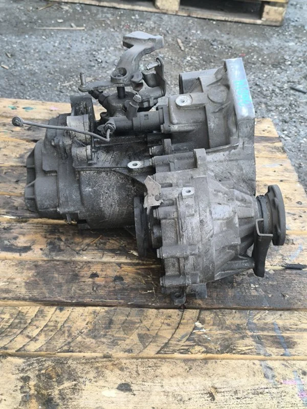 МКПП Volkswagen Passat B6 2.0 2012 - миниатюра 4