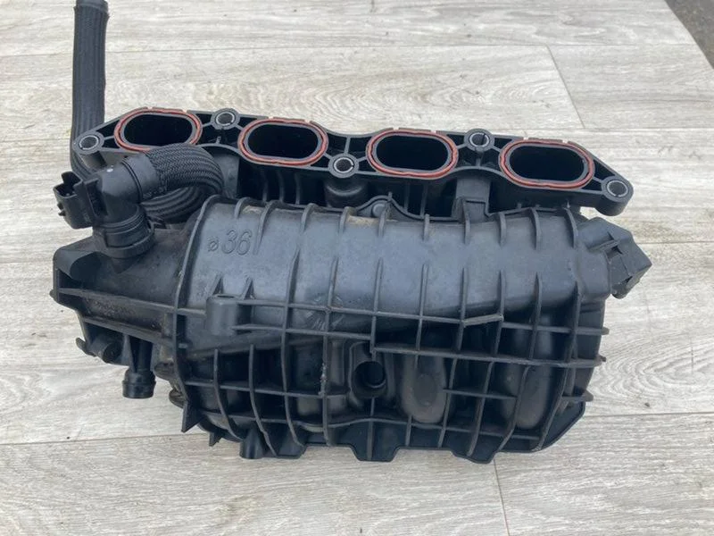 Коллектор впускной Peugeot 308 1 PSA5F01 2012 - миниатюра 10