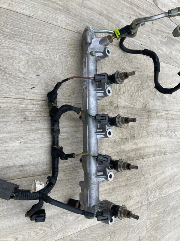 Топливная рейка Mazda СХ 7 L3 2.3 2012 - миниатюра 2