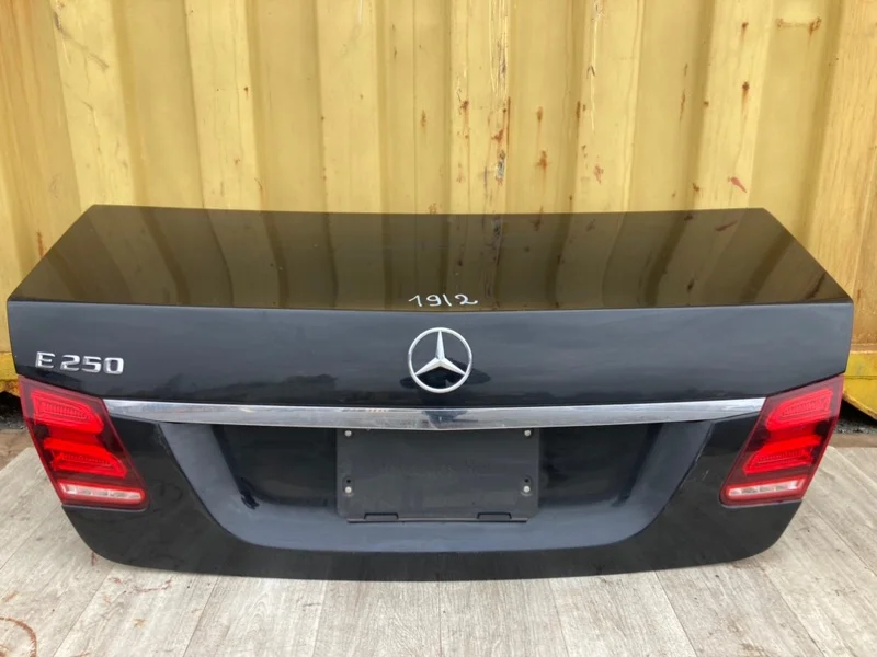 Крышка багажника Mercedes-Benz E-class W212 - миниатюра 2
