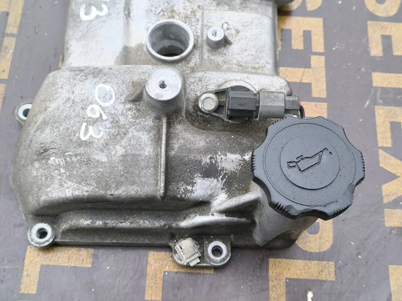 Крышка головки блока цилиндров Mazda 3 BK Z6 2010 - миниатюра 2