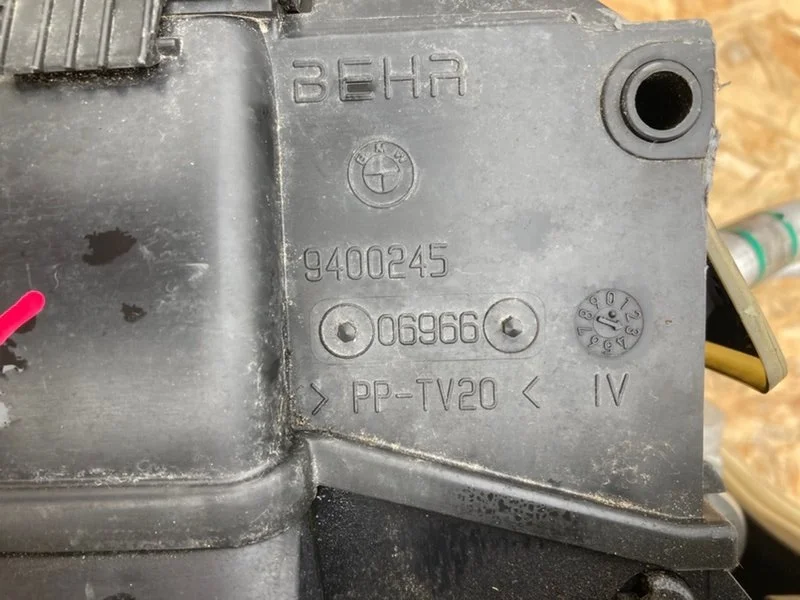 Корпус печки BMW X3 E83 N47D20 2010 - миниатюра 4