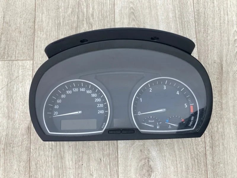 Панель приборов BMW X3 E83 N47D20 2010 - миниатюра 8