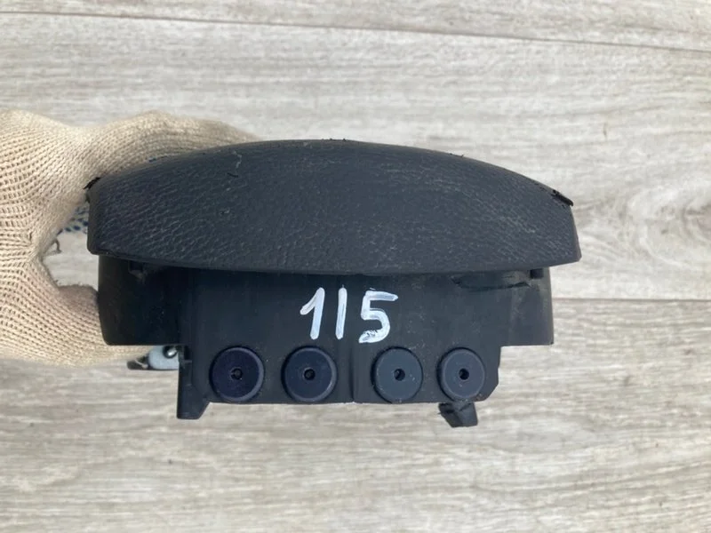 Подушка безопасности в руль BMW X3 E83 N47D20 2010 - миниатюра 4