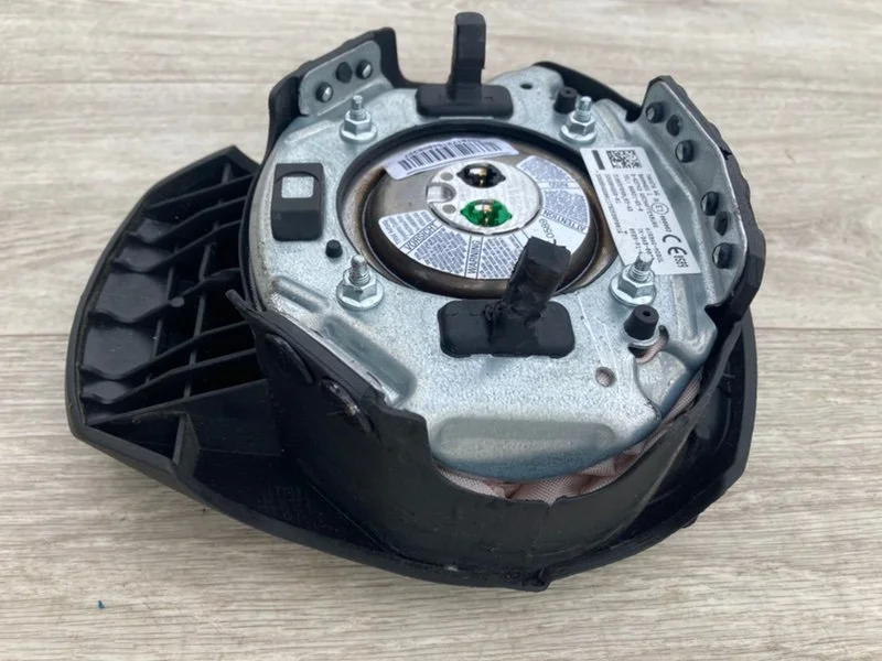 Подушка безопасности в руль BMW X3 E83 N47D20 2010 - миниатюра 8