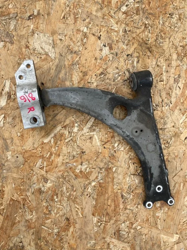 Рычаг подвески нижний передний правый Volkswagen - миниатюра 3