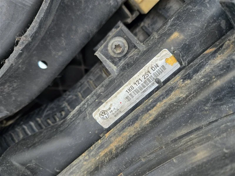 Nose cut Volkswagen Passat B6 2.0 L 2009 - миниатюра 10
