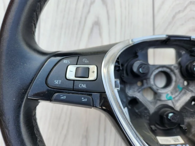 Руль Volkswagen jetta 6 CBU 2.5 2015 - миниатюра 2