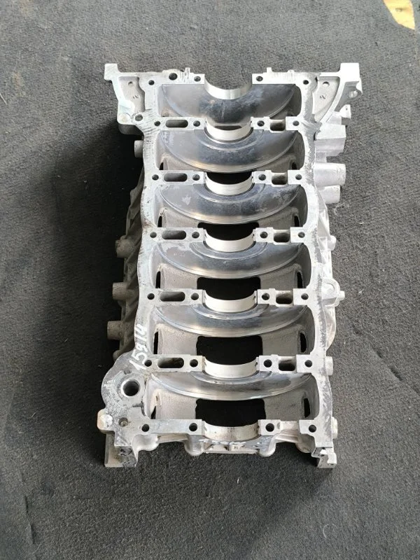Блок цилиндров Chevrolet Epica 1 X25D1 2012 - изображение 1