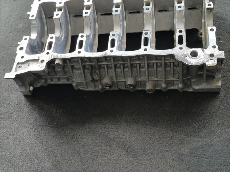 Блок цилиндров Chevrolet Epica 1 X25D1 2012 - миниатюра 4