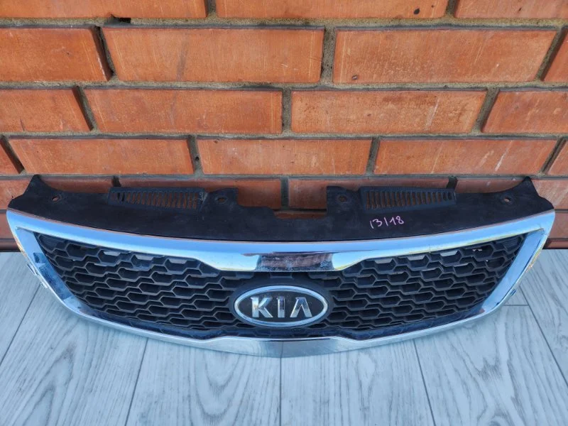Решетка радиатора Kia Cerato 2 2012 - миниатюра 2