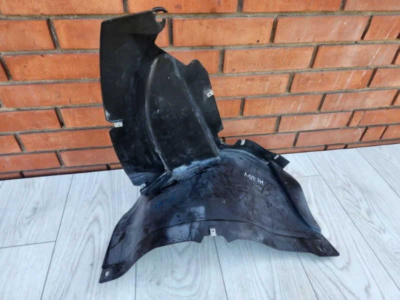 Подкрылок передний левый Volkswagen Passat СС CCZ - миниатюра 2