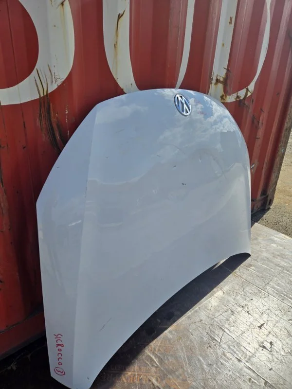 Капот Volkswagen Scirocco 3 2009 - миниатюра 4