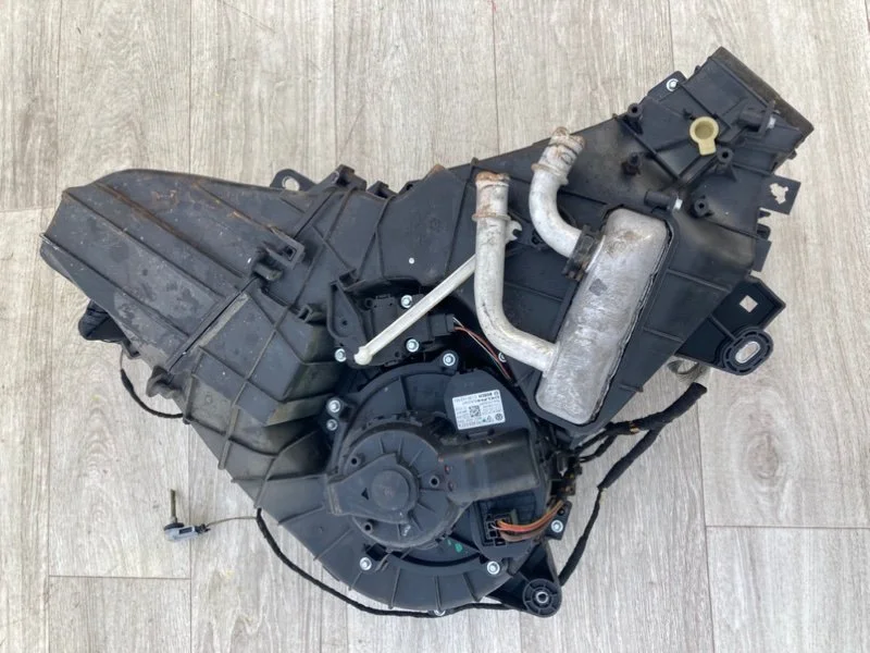 Печка салона задняя Volkswagen Touareg NF 3.2 V6 - миниатюра 10