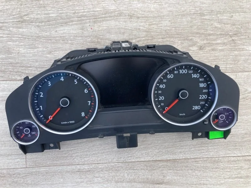 Панель приборов Volkswagen Touareg NF 3.2 V6 AXZ - миниатюра 8