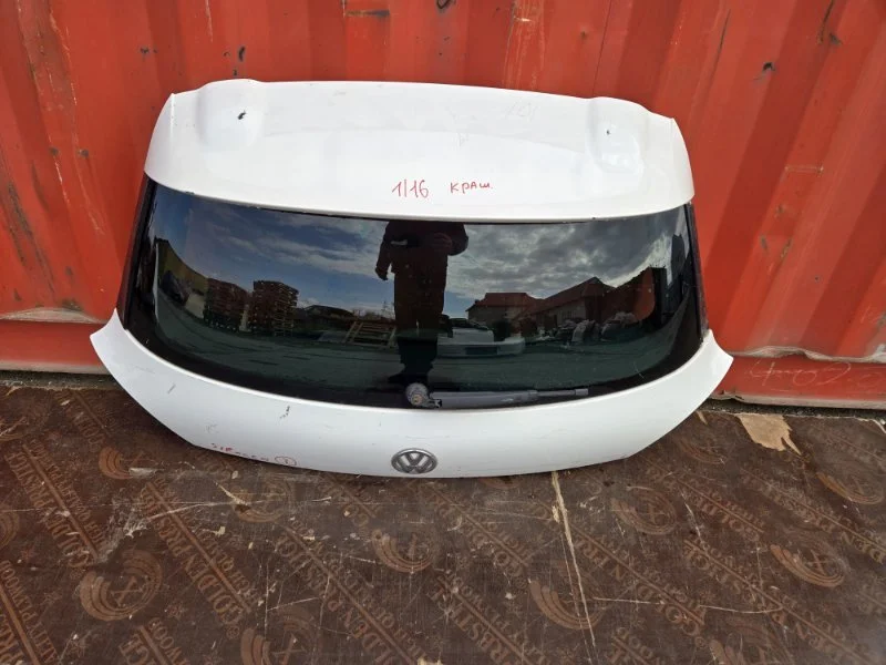 Крышка багажника Volkswagen Scirocco 3 2009 - миниатюра 2
