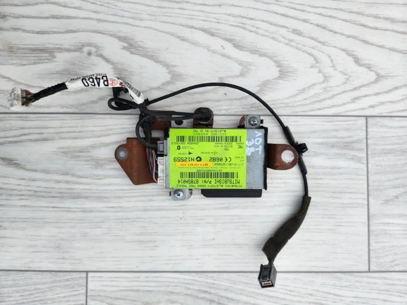 Блок управления Bluetooth Mitsubishi Pajero 4 6G75 - миниатюра 2