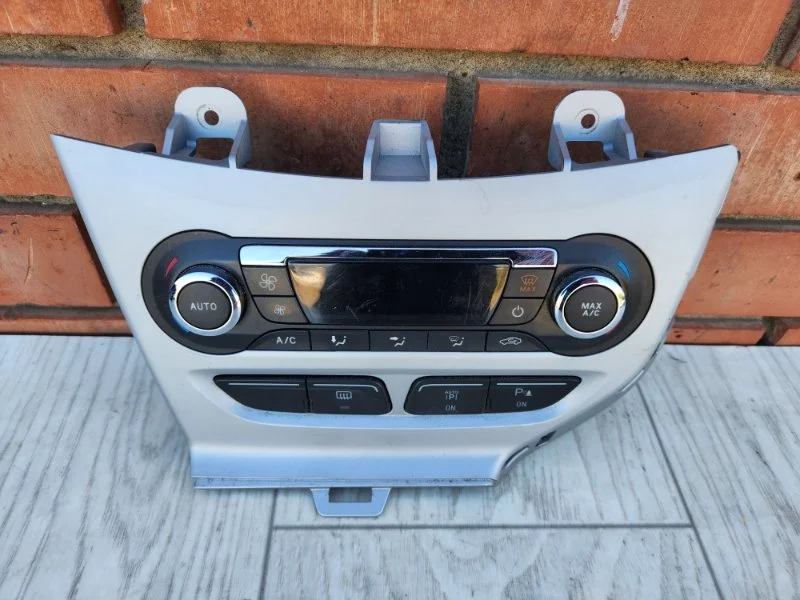 Блок управления климат-контролем Ford Focus 3 PNDA - миниатюра 2
