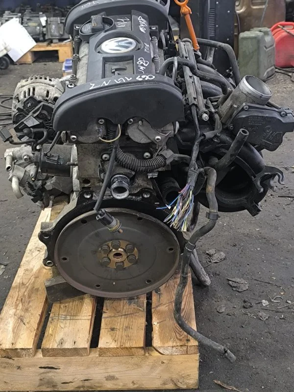Двигатель skoda Octavia A5 BUD 1.4 2010 - миниатюра 4