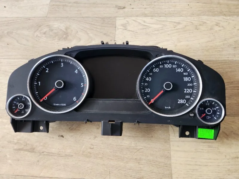 Панель приборов Volkswagen Touareg 1 - миниатюра 8