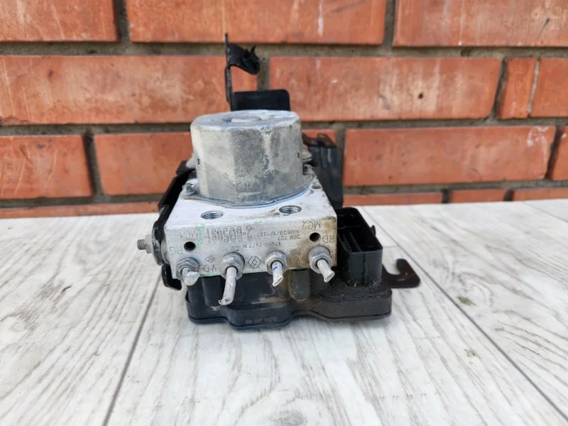 Блок ABS Renault Duster 1 F4RE410 2020 - изображение 1