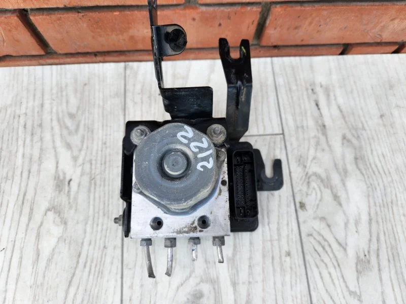 Блок ABS Renault Duster 1 F4RE410 2020 - миниатюра 2