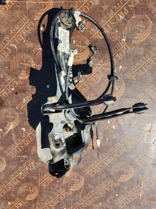 Кулак поворотный задний правый Ford Focus 3 ХЭЧБЭК - миниатюра 2