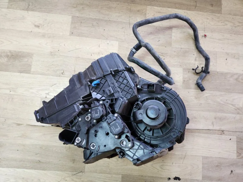 Печка салона Ford Focus 3 SEDAN PNDA 1.6 2012 - миниатюра 10