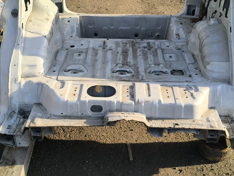 Кузов задний Mitsubishi Pajero 4 6G75 4WD 2015 - миниатюра 9