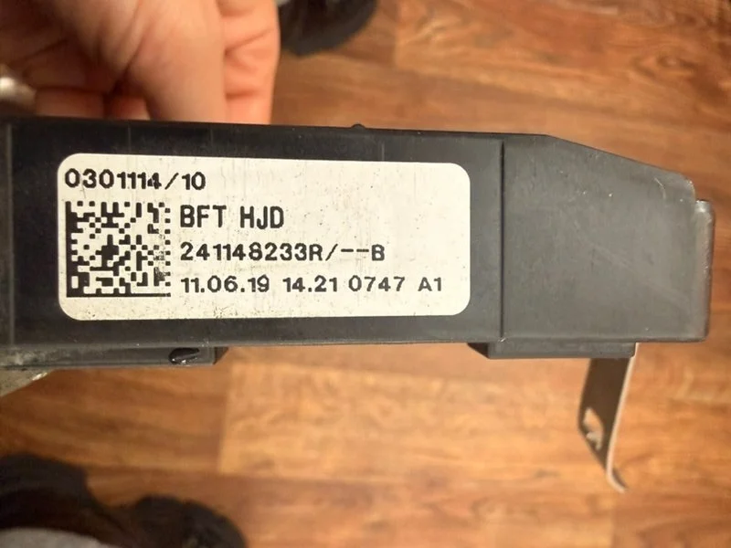 Клемма аккумулятора RENAULT Duster 2 2.0 2020 - миниатюра 2