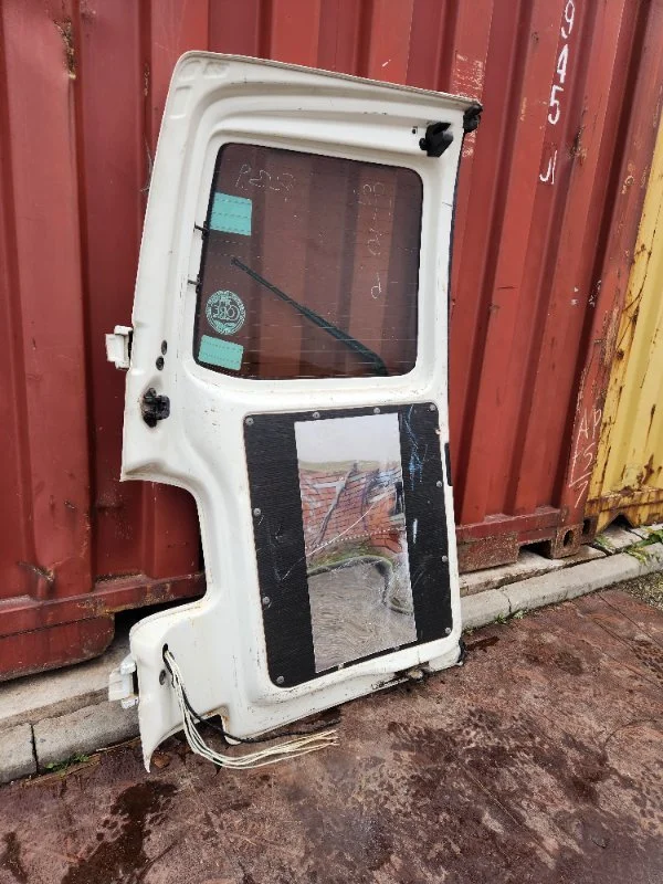 Дверь багажника правая Volkswagen Transporter T5 - миниатюра 6