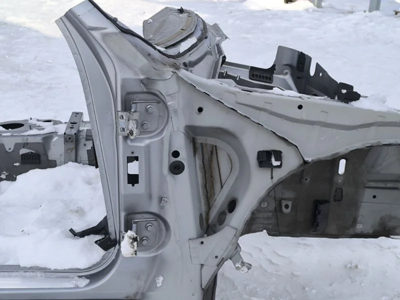 Кузов передний правый BMW X3 E83 N47D20 2010 - миниатюра 3