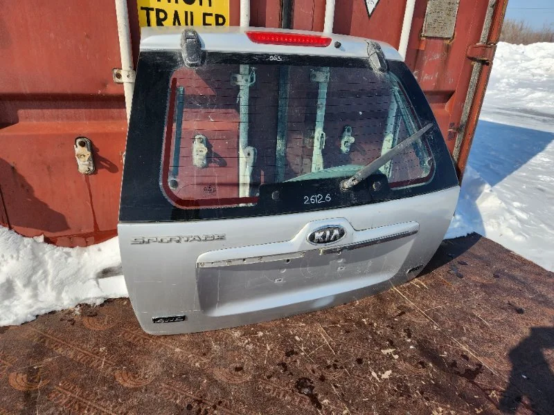Крышка багажника Kia Sportage 2 2010 - миниатюра 3