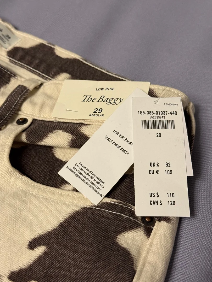 Джинсы Abercrombie&Fitch с коровьим принтом - миниатюра 2