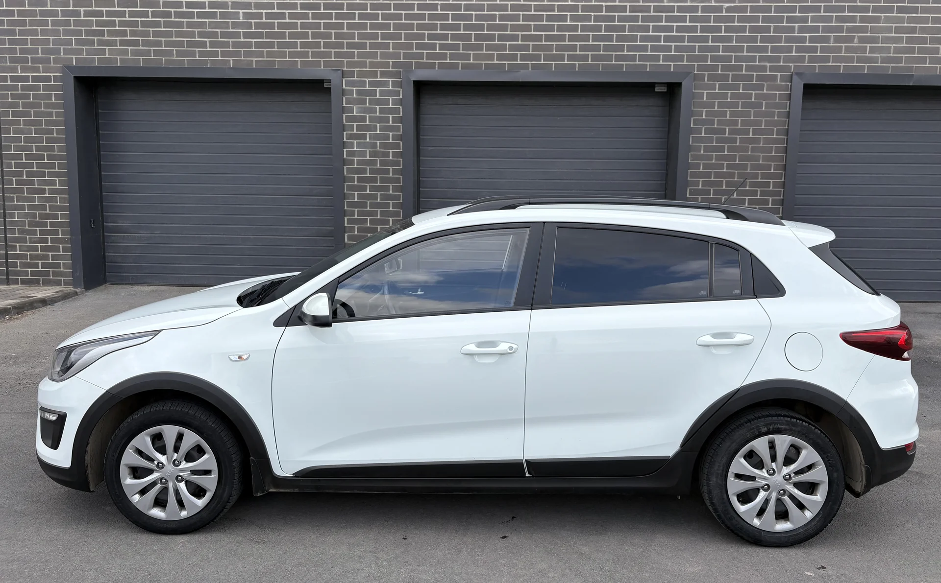 KIA RIO X-LINE 2018 - миниатюра 8
