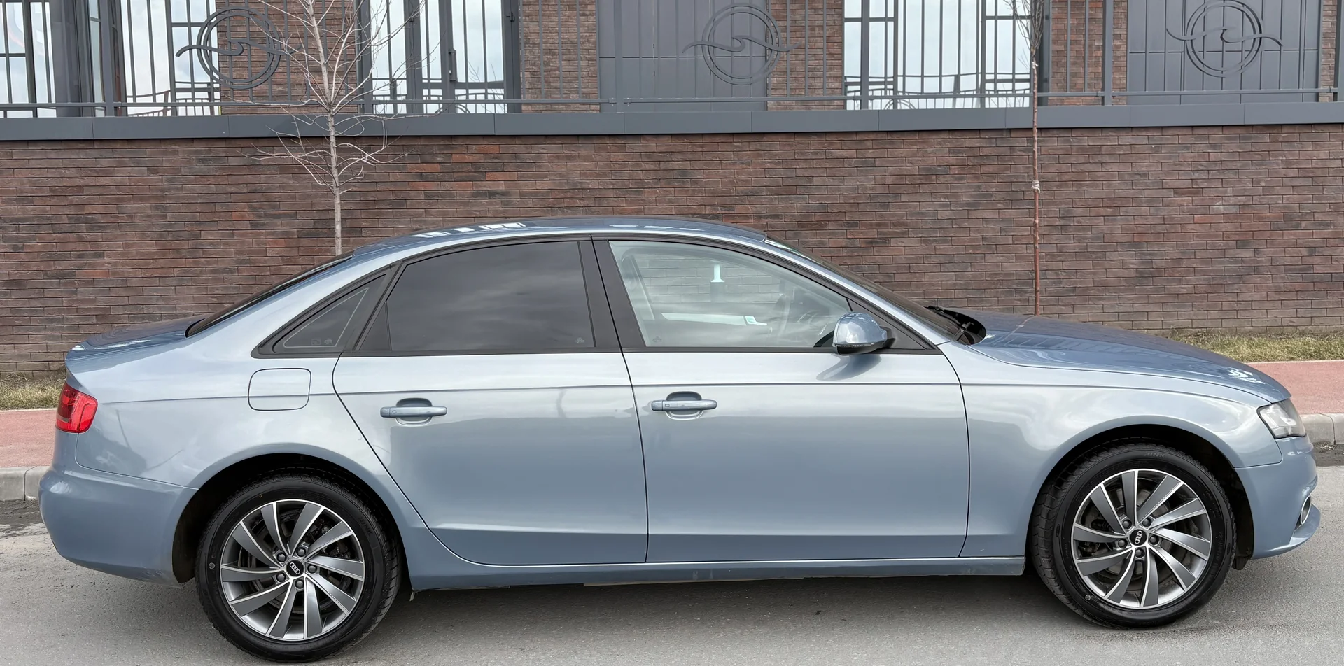 Audi A4 B8 - миниатюра 4