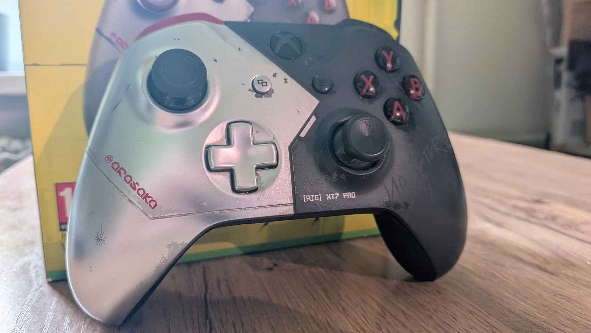 Геймпад Microsoft Xbox One Cyberpunk 2077 - миниатюра 5