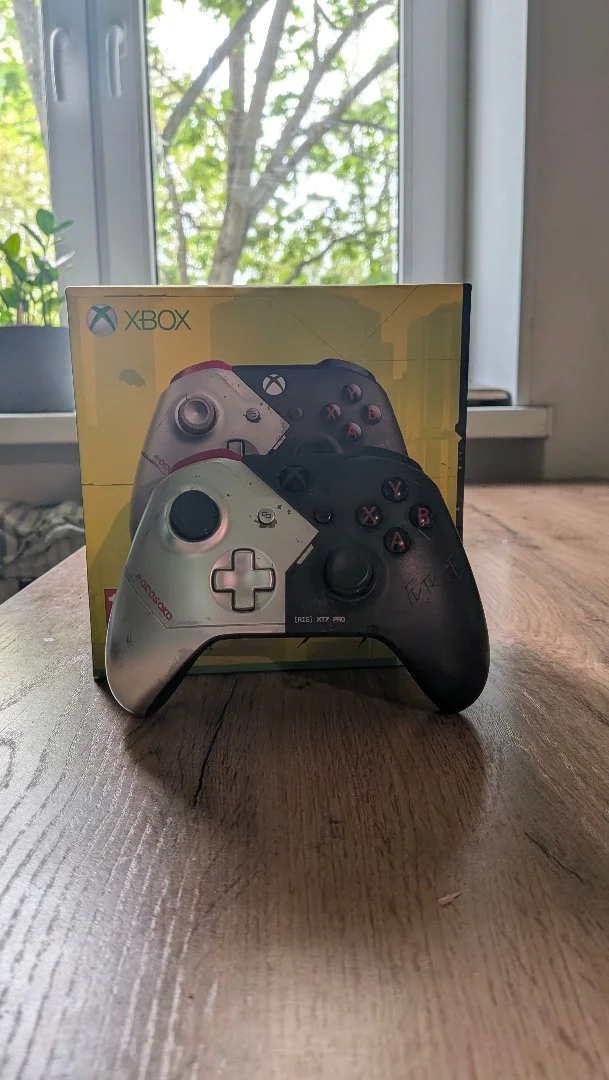 Геймпад Microsoft Xbox One Cyberpunk 2077 - миниатюра 6