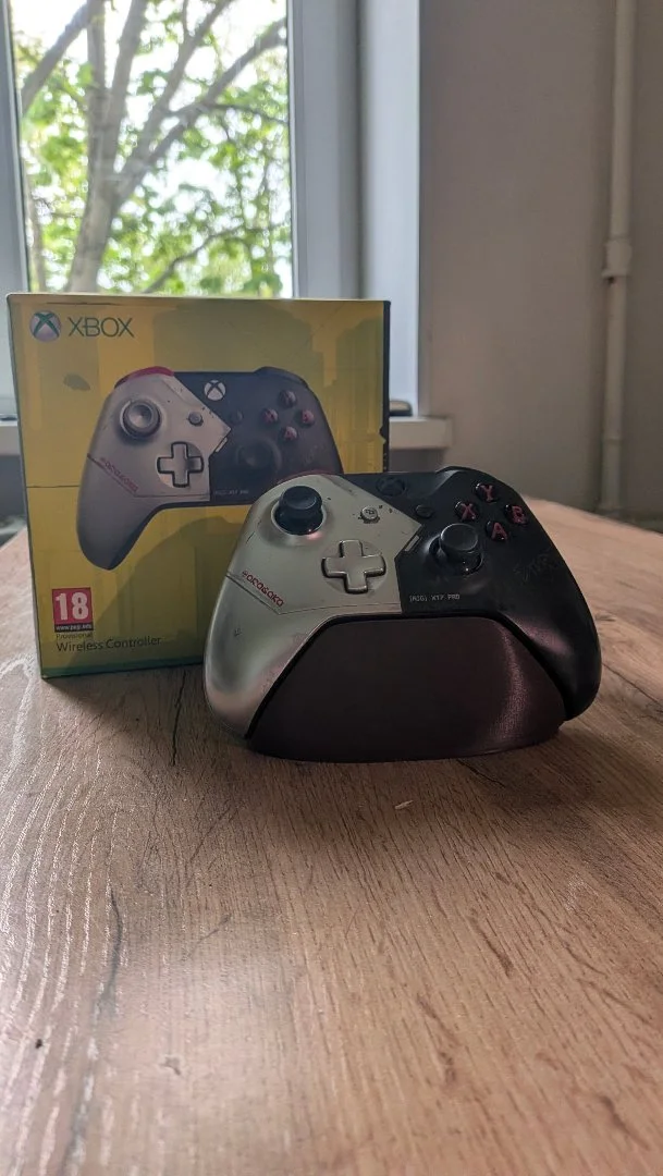 Геймпад Microsoft Xbox One Cyberpunk 2077 - миниатюра 7