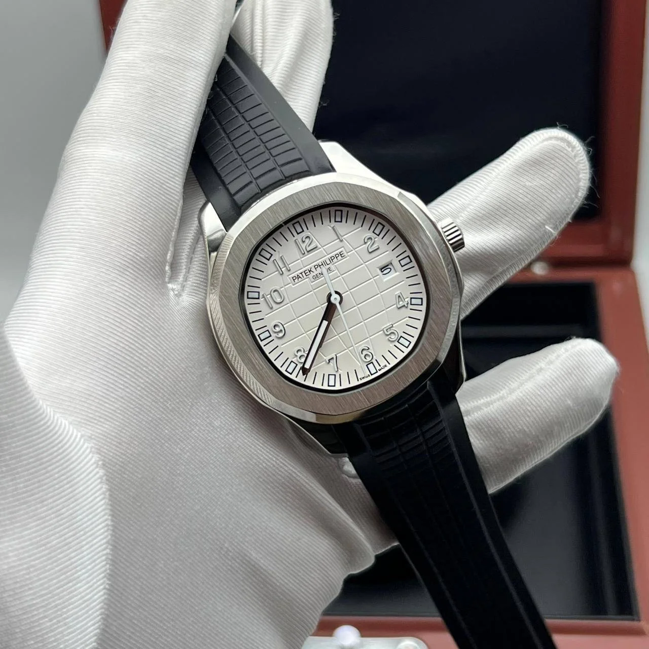 Часы Patek Philippe Aquanaut - миниатюра 9
