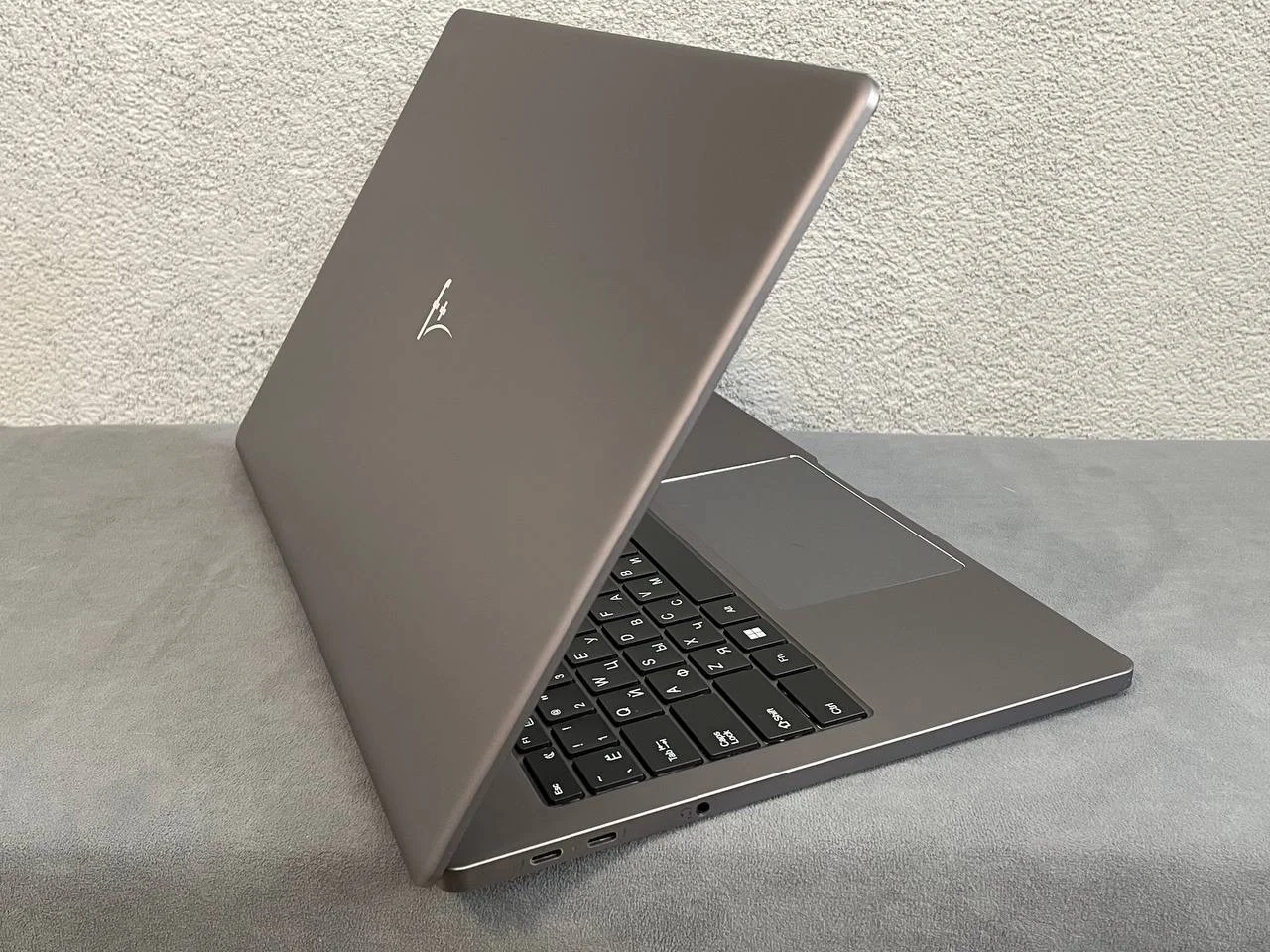 15,6" F+ R5/ 8/ 512 IPS - миниатюра 5