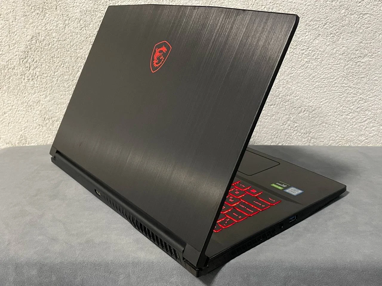 15,6" MSI 1650ti /i5 /16 /756 IPS - миниатюра 7