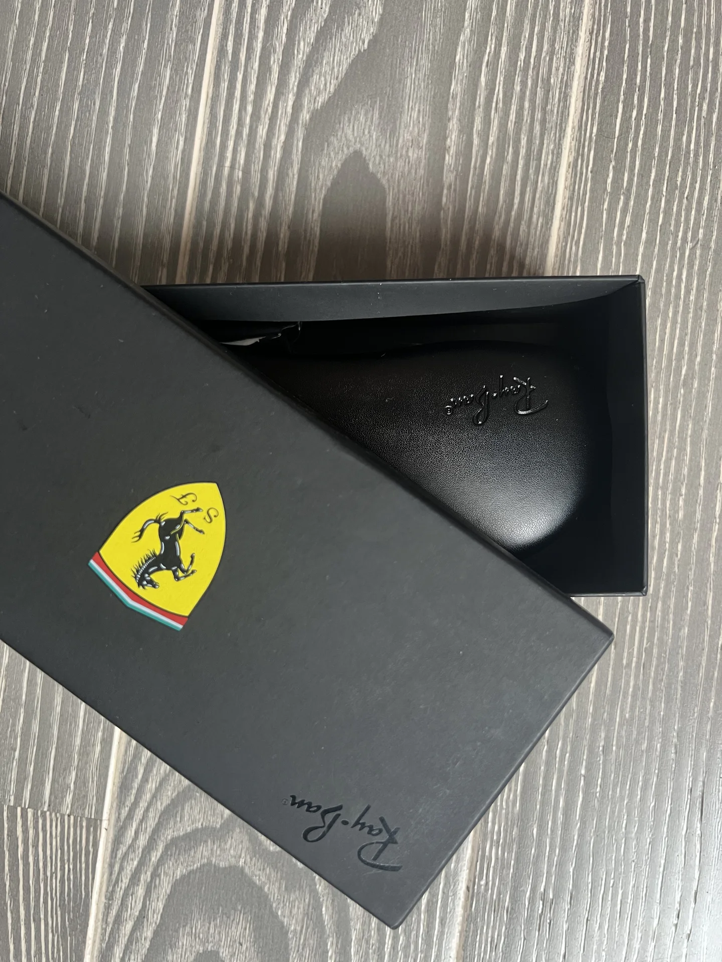 Очки Ray Ban x Ferrari - миниатюра 2
