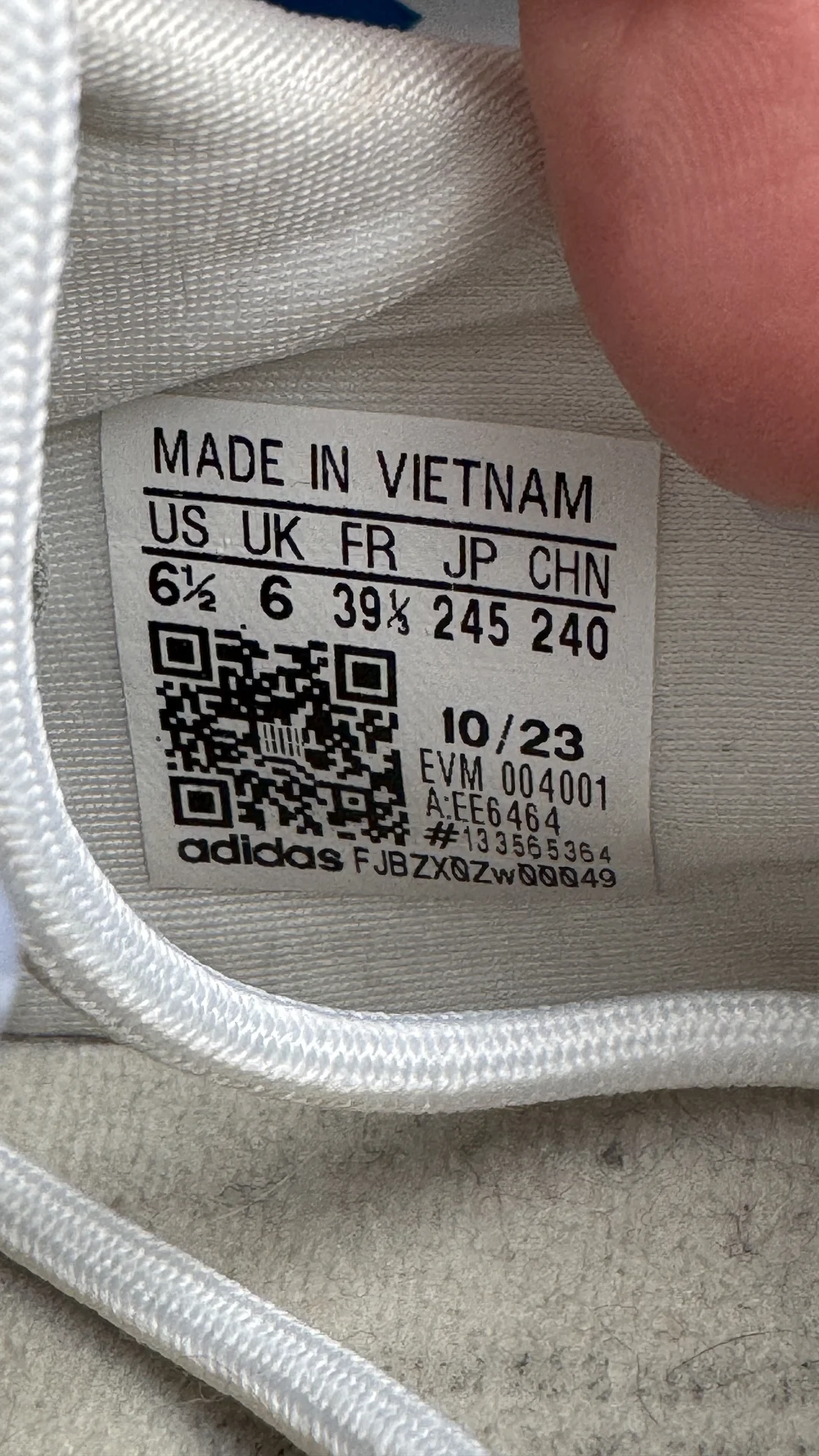 Кроссовки adidas - миниатюра 4