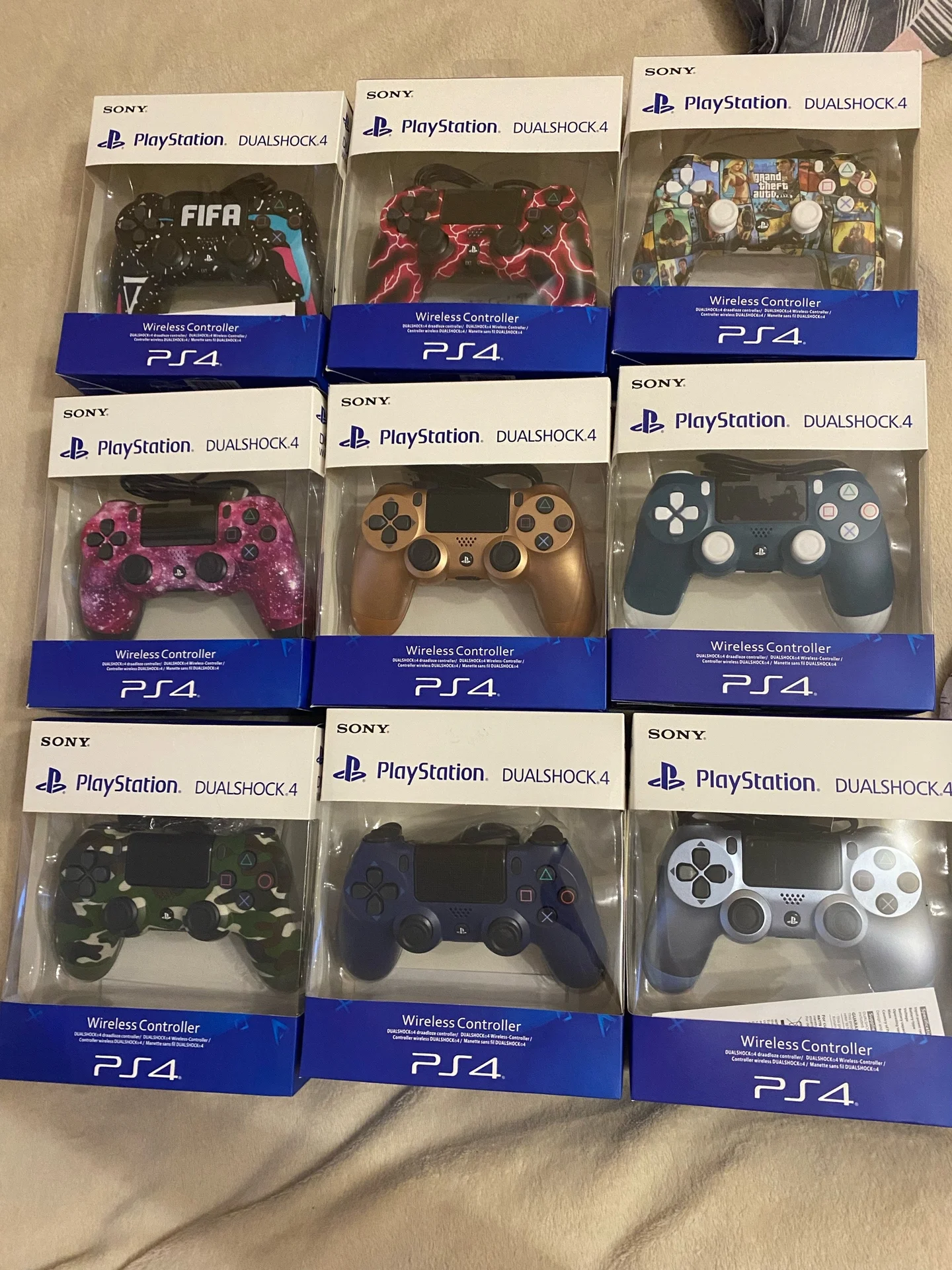 Геймпады DualShock 4 v2 - миниатюра 2