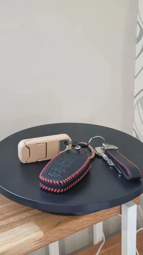 Подставка - брелок для смартфона - миниатюра 5